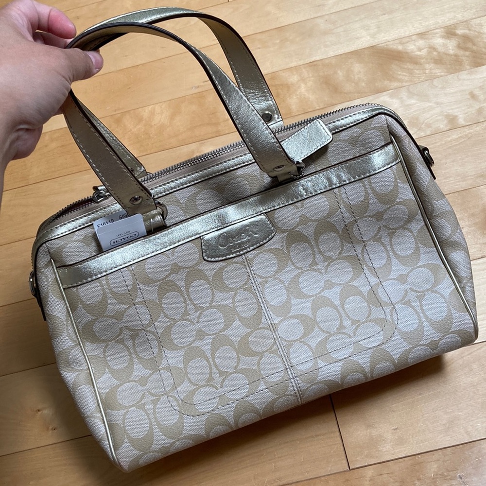 Coach handbag F16119